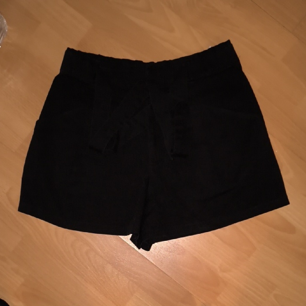 Zara | Women's High Waist Dark Shorts